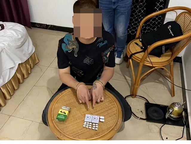四虎免费在线观看白丝 通信平台是什么东西组成的（通信平台有哪些）