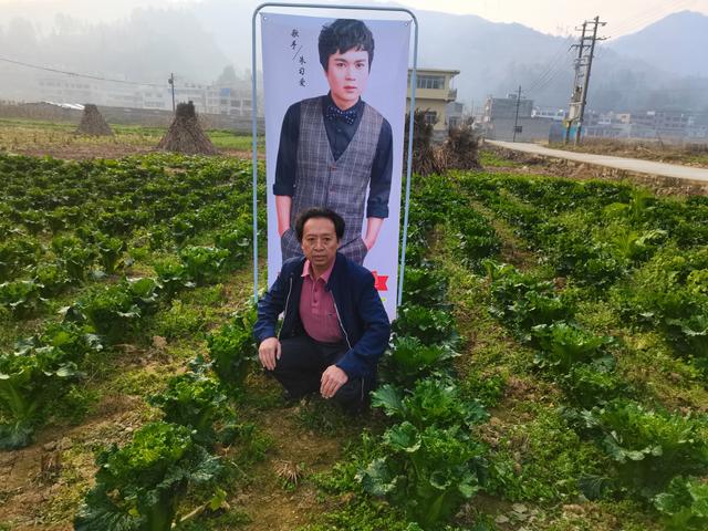 四虎免费在线观看白丝 果糖直播下载，果糖直播下载苹果？