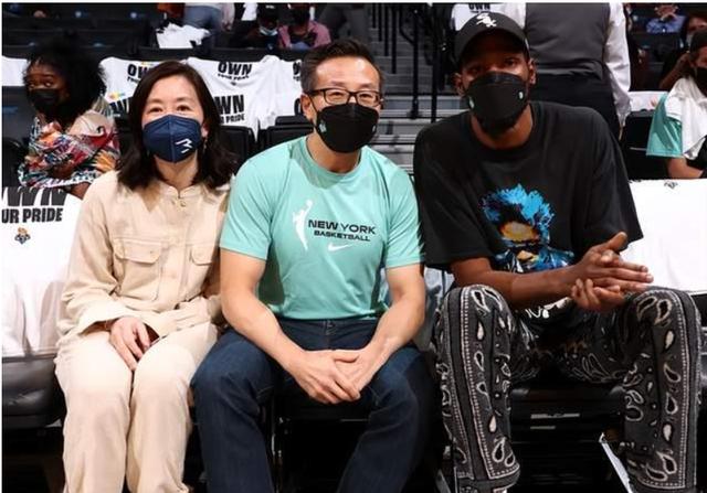 丝袜足交福利网址视频 蔡崇信收购篮网多少钱，蔡崇信国籍？