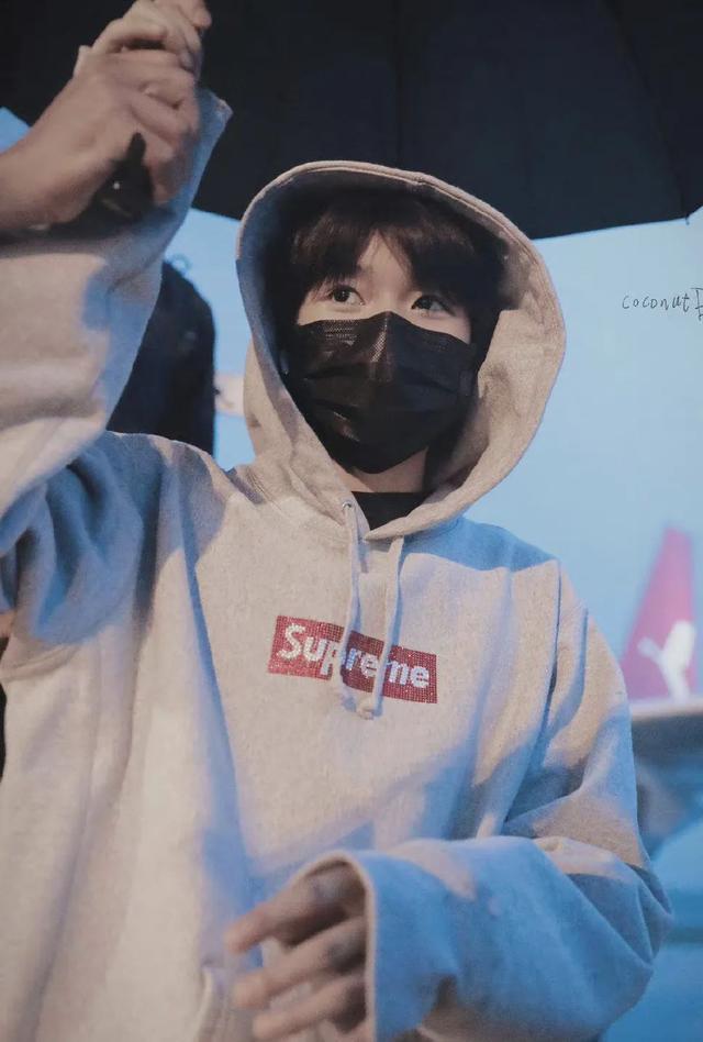 探花流出视频在线观看 王源的粉丝名应该叫什么，王源粉丝名称？