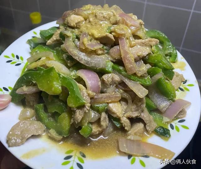 晒自己做的菜发朋友圈的幽默句，自己做菜发朋友圈配文字幽默说说？