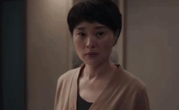 四虎免费在线观看白丝 步步惊情马来西亚版和港版（港台版的步步惊情）