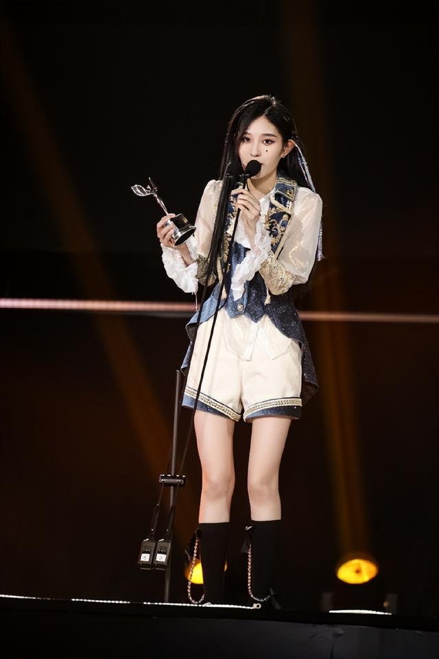 丝袜足交福利网址视频 snh48在哪个平台直播（snh48成员用什么软件直播）