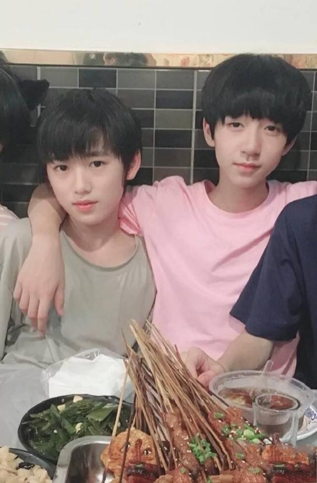 丝袜足交福利网址视频 亚轩粉丝为什么叫小海螺，宋亚轩的粉丝名是小海螺吗？
