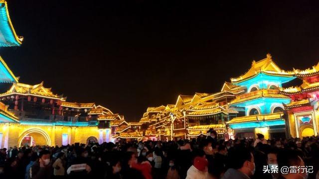 探花流出视频在线观看 重庆网红打卡景点抖音夜景，2020西安抖音网红景点？