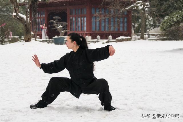 四虎免费在线观看白丝 抖音博主叫什么胃的，抖音博主叫什么玲？