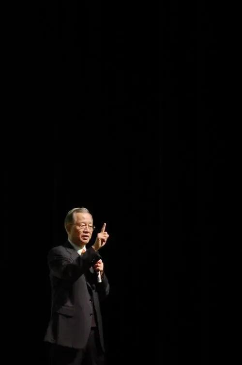 四虎免费在线观看白丝 台湾人曾仕强简介（台湾人眼中的曾仕强）
