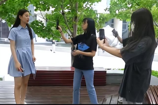丝袜足交福利网址视频 大学生创新创业项目计划书，互联网大学生创新创业项目计划书？