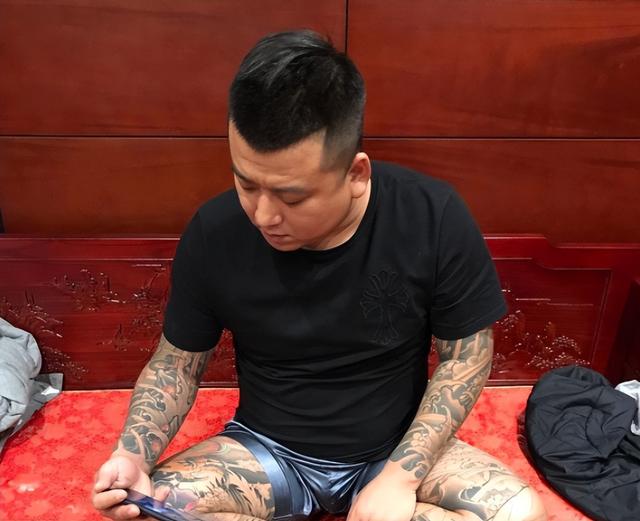 探花流出视频在线观看 为什么叫头部网红（头部网红有哪些）