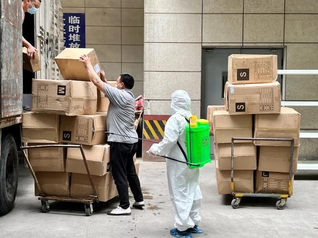 四虎免费在线观看白丝 天猫超市优惠卷怎么领，天猫超市优惠券从哪里领？