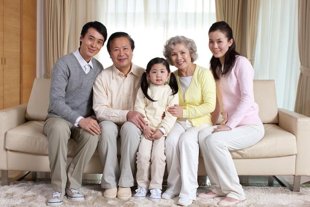 四虎免费在线观看白丝 如何可以用手机赚钱（怎么可以通过手机赚钱）