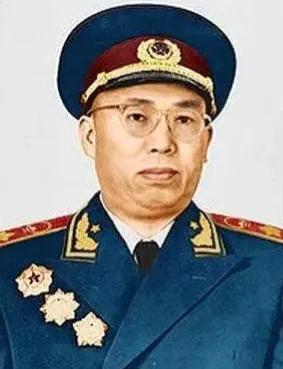 丝袜足交福利网址视频 中国伟人排名榜前十名（中国伟人榜前100名）