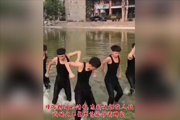 探花流出视频在线观看 快手一亿粉丝是谁的粉丝多（快手谁有一亿粉丝）