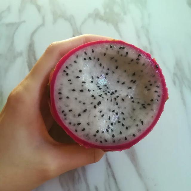 四虎免费在线观看白丝 拼多多水果便宜的原因是（拼多多水果便宜的原因是什么）