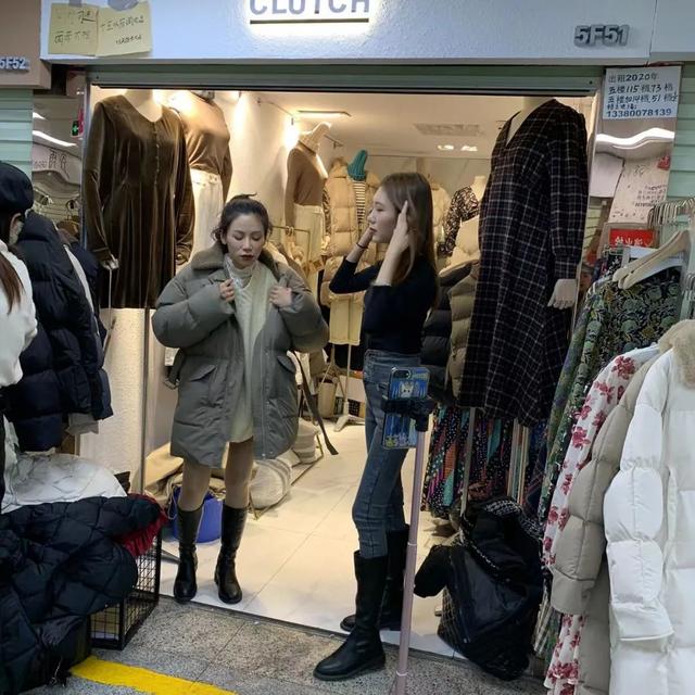 探花流出视频在线观看 女生开直播赚钱吗（女生做什么直播挣钱）