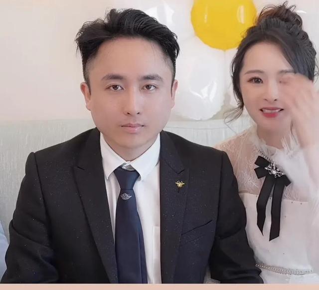 四虎免费在线观看白丝 快手散打哥怎么了消失了（快手散打哥简历）