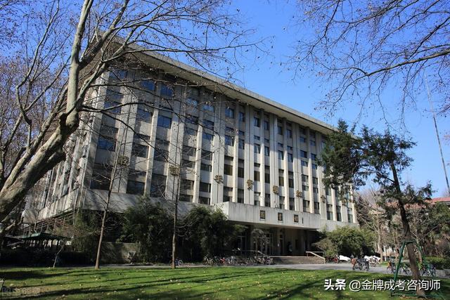 四虎免费在线观看白丝 当今社会最赚钱的行业排行榜，赚钱的行业有哪些？
