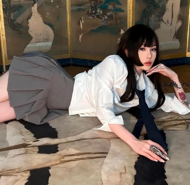 丝袜足交福利网址视频 哪些明星粉丝不能惹，时团哪家粉丝最不能惹？
