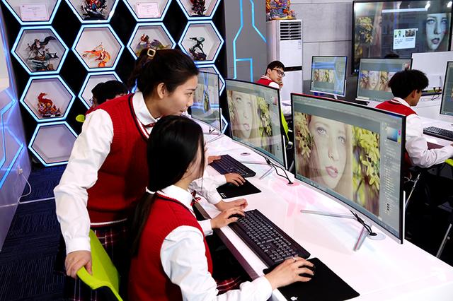 四虎免费在线观看白丝 互联网金融专业主要学什么（计算机互联网专业主要学什么）