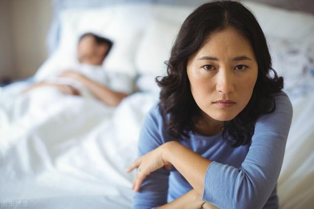 四虎免费在线观看白丝 抖音文案_想嫁给他，送闺蜜出嫁的文案抖音？