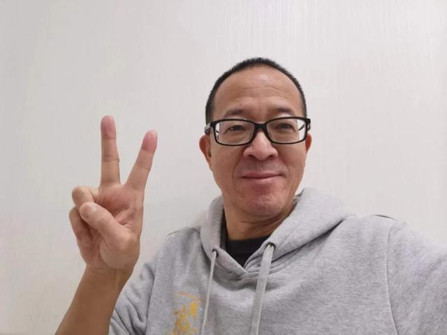 四虎免费在线观看白丝 给美发师打广告发朋友圈，发型师怎么发朋友圈叫他们推广？