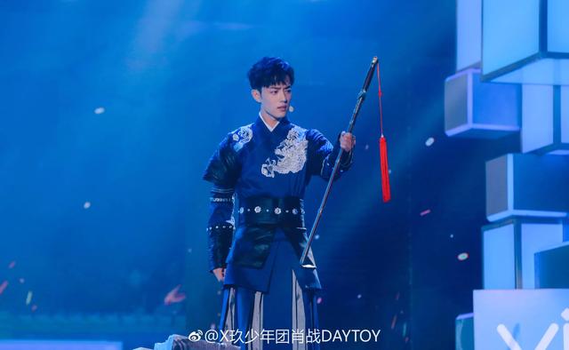 四虎免费在线观看白丝 快乐大本营 微博（快乐大本营官方微博）