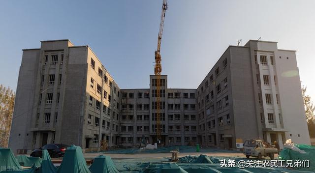 顺丰快递临时工240一天在哪里怎么联系（顺丰快递招临时工160一天现结）