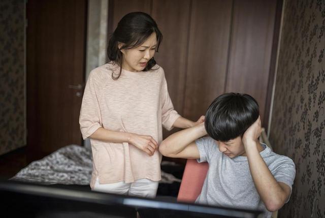 四虎免费在线观看白丝 暖男幽默句子，小暖男的朋友圈句子大全？