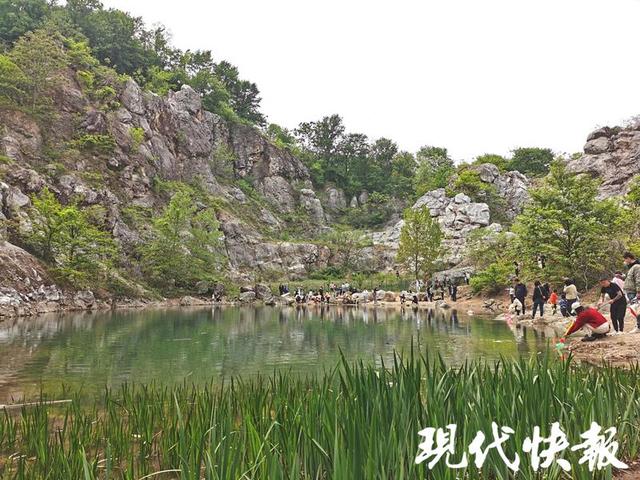 丝袜足交福利网址视频 南京抖音网红地点火车儿童（南京抖音网红地点火车丛林）