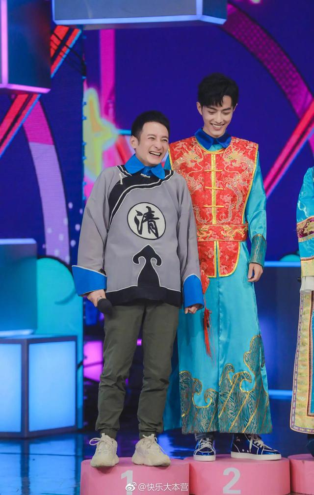 四虎免费在线观看白丝 快乐大本营 微博（快乐大本营官方微博）