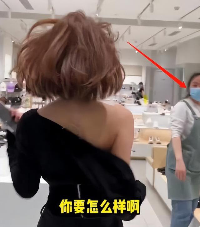 黑料不打烊2022最新地址是多少，黑料不打烊tttzzz官网？
