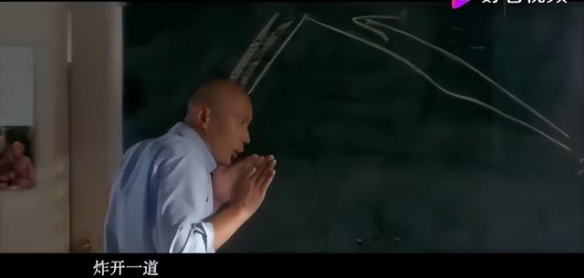 丝袜足交福利网址视频 牟其中罐头换飞机（罐头换飞机牟大哥是谁）