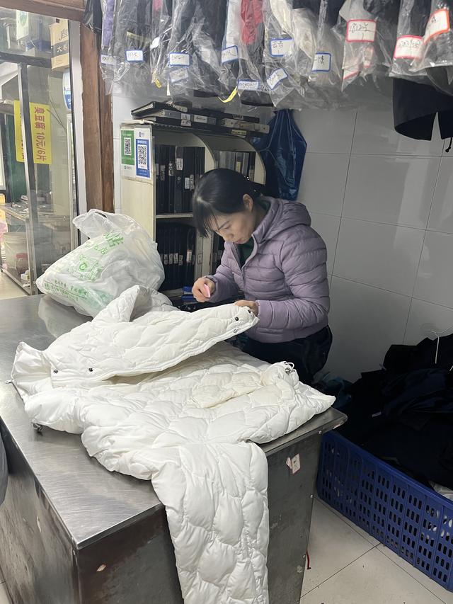 探花流出视频在线观看 开干洗店有生意吗，开干洗店有利润吗？