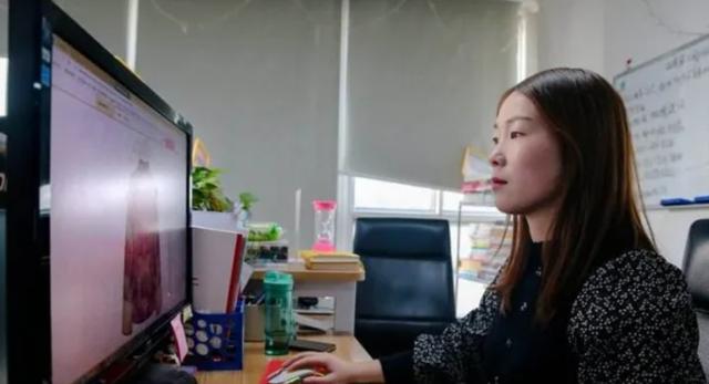 探花流出视频在线观看 淘宝女模特拍照姿势（淘宝女模特最火的是谁）