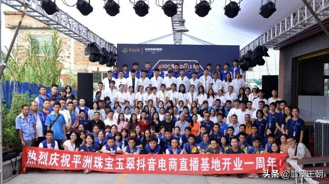 四虎免费在线观看白丝 抖音刘思懿介绍，抖音刘思懿是谁？