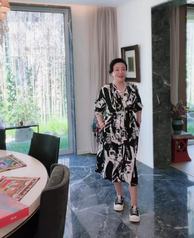 探花流出视频在线观看 疯狂直播开局打卡十大致命毒蛇免费（直播毒蛇开局十大毒蛇）