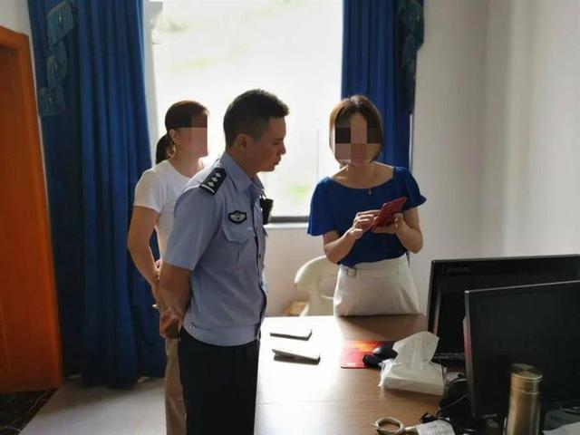 四虎免费在线观看白丝 黑色赚钱的网站有哪些啊，赚钱黑色平台？
