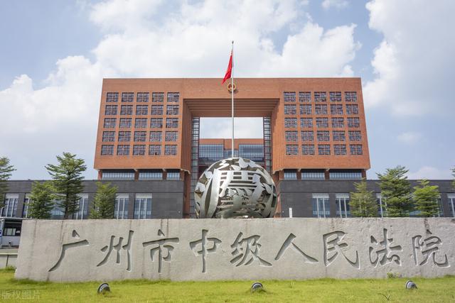 四虎免费在线观看白丝 空姐朋友圈都怎么发，空姐说说？
