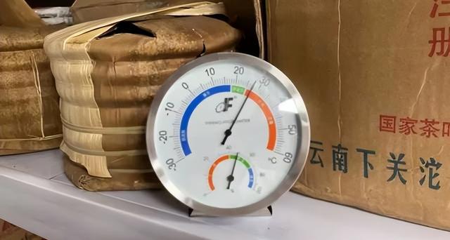 丝袜足交福利网址视频 普洱茶经期间能喝吗（普洱生茶的保质期一般是多久）