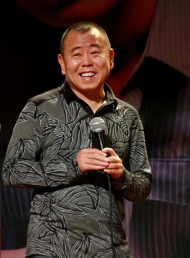 四虎免费在线观看白丝 潘长江在哪个平台直播带货赚钱（潘长江在哪里直播带货）