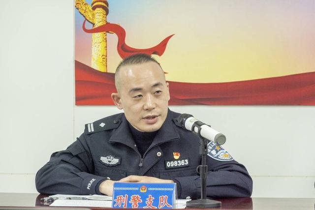 四虎免费在线观看白丝 西安市京东客服人工电话号码，京东客服人工电话号码服务时间？