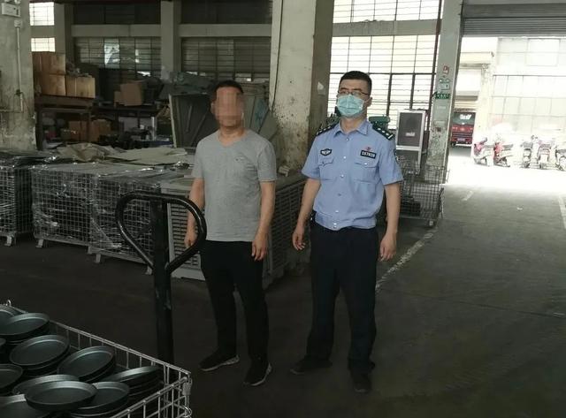 丝袜足交福利网址视频 家里火警报警器一直响怎么关掉，家里的火灾报警器不停响怎么关？