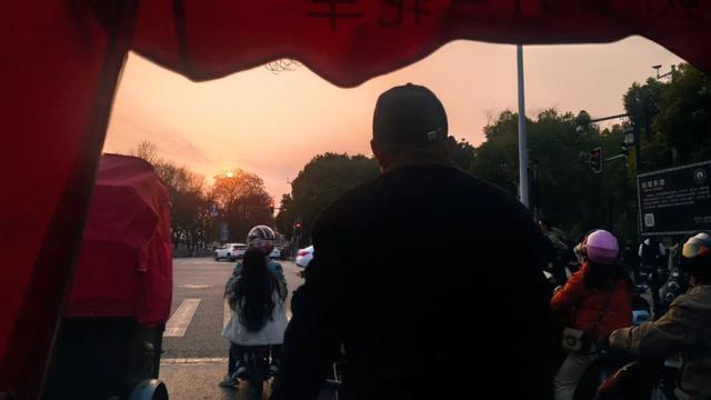 丝袜足交福利网址视频 副业做什么的好，副业做什么的好一点？